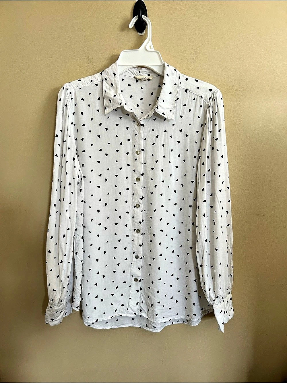 Heart Print Button Down Blouse White & Black Size XL